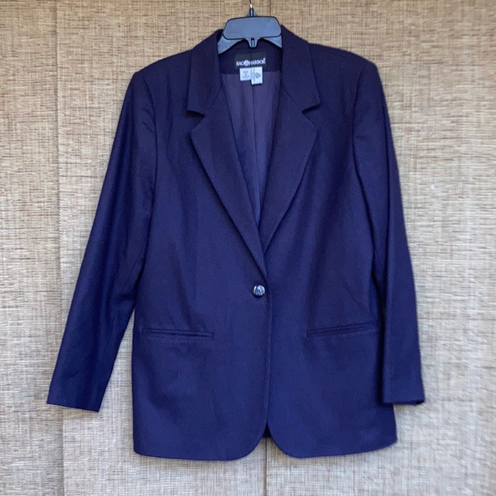 Sag Harbor wool one button jacket color egg plant